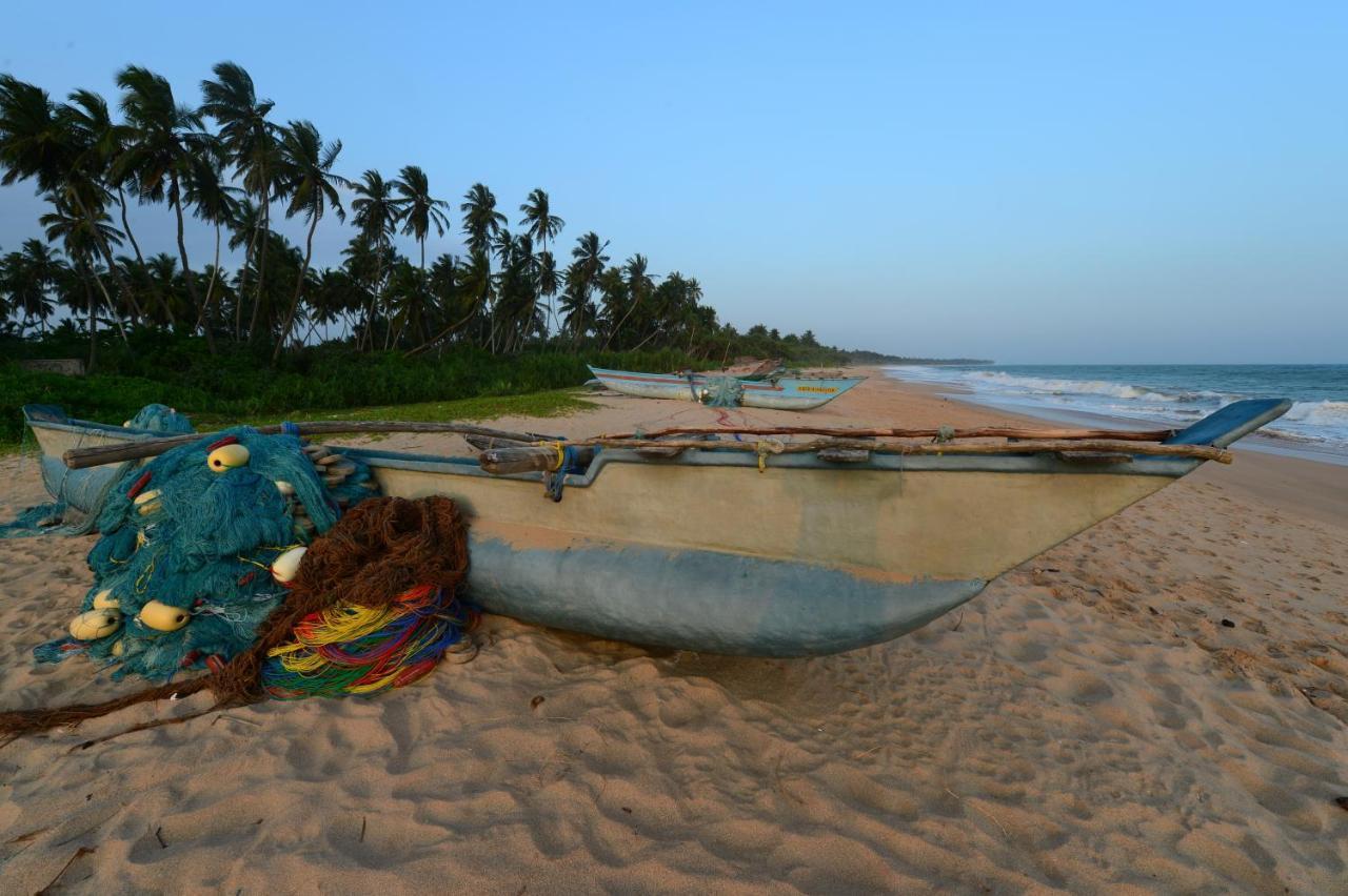 Helios Beach Resort Tangalle Buitenkant foto