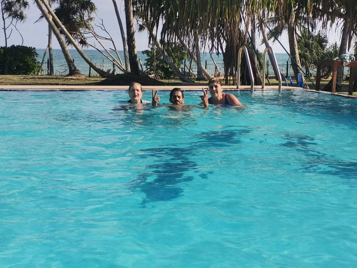 Helios Beach Resort Tangalle Buitenkant foto