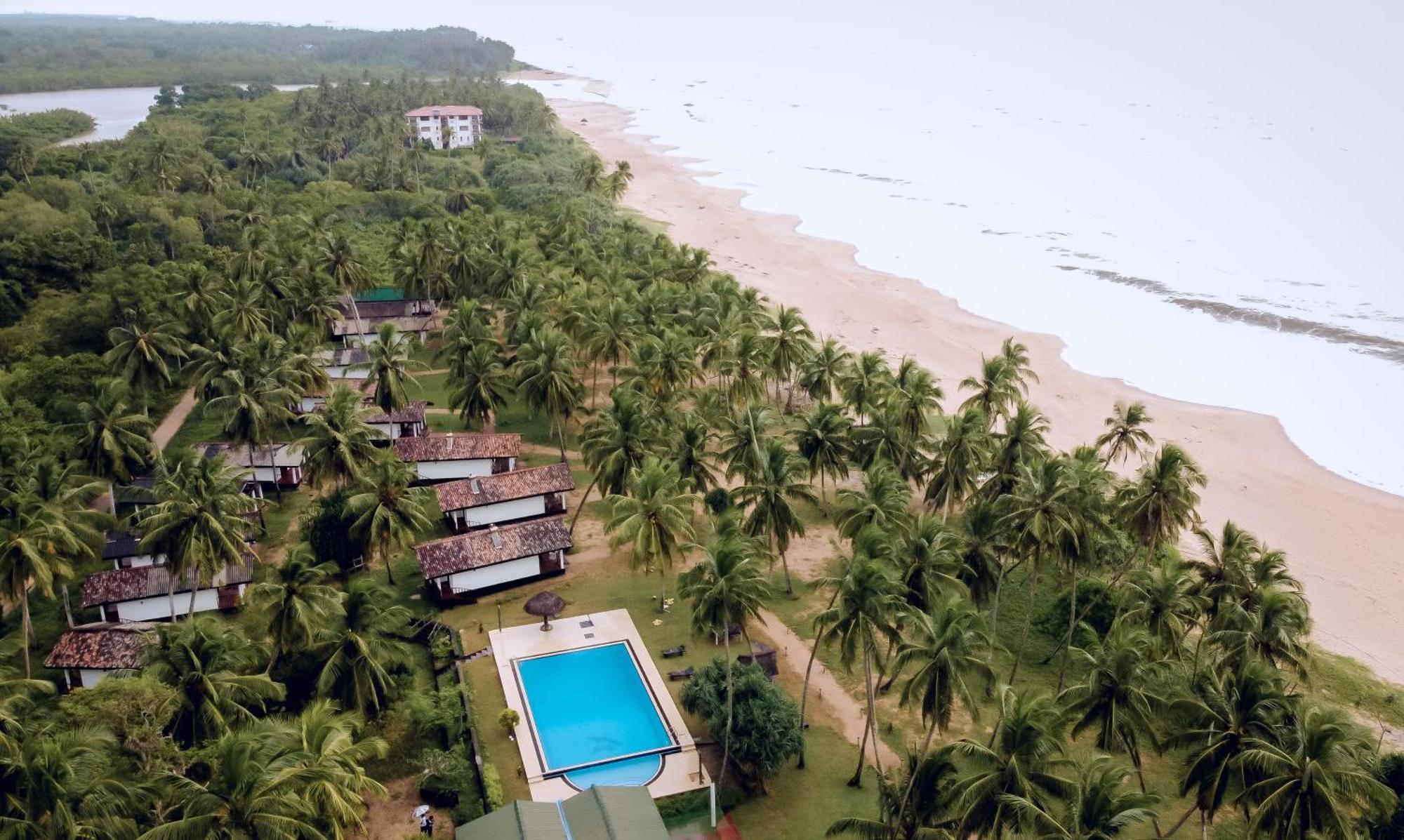 Helios Beach Resort Tangalle Buitenkant foto