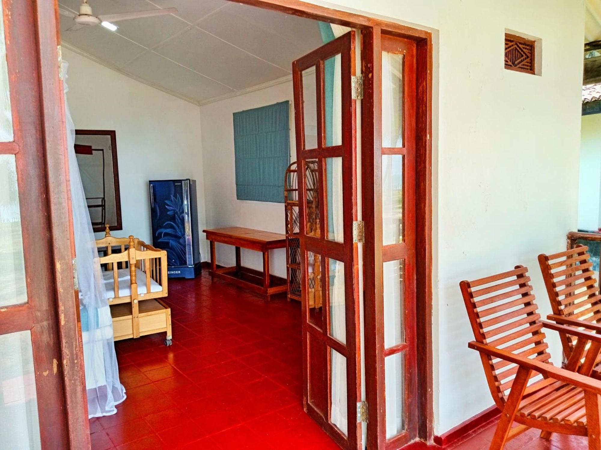 Helios Beach Resort Tangalle Buitenkant foto